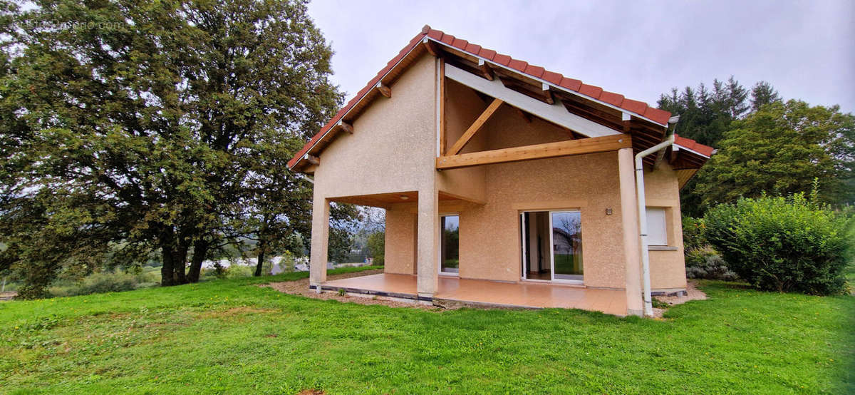 Maison à PROVENCHERES-SUR-FAVE