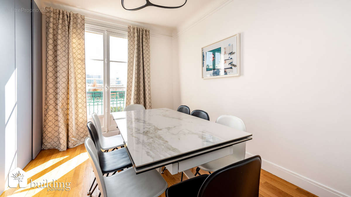 Appartement à LEVALLOIS-PERRET