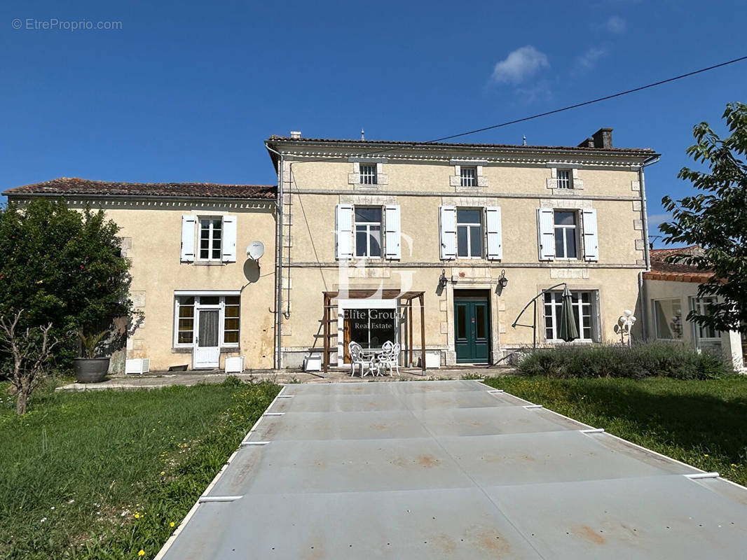 Maison à ROUILLAC