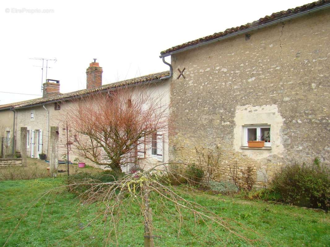 Maison à USSON-DU-POITOU