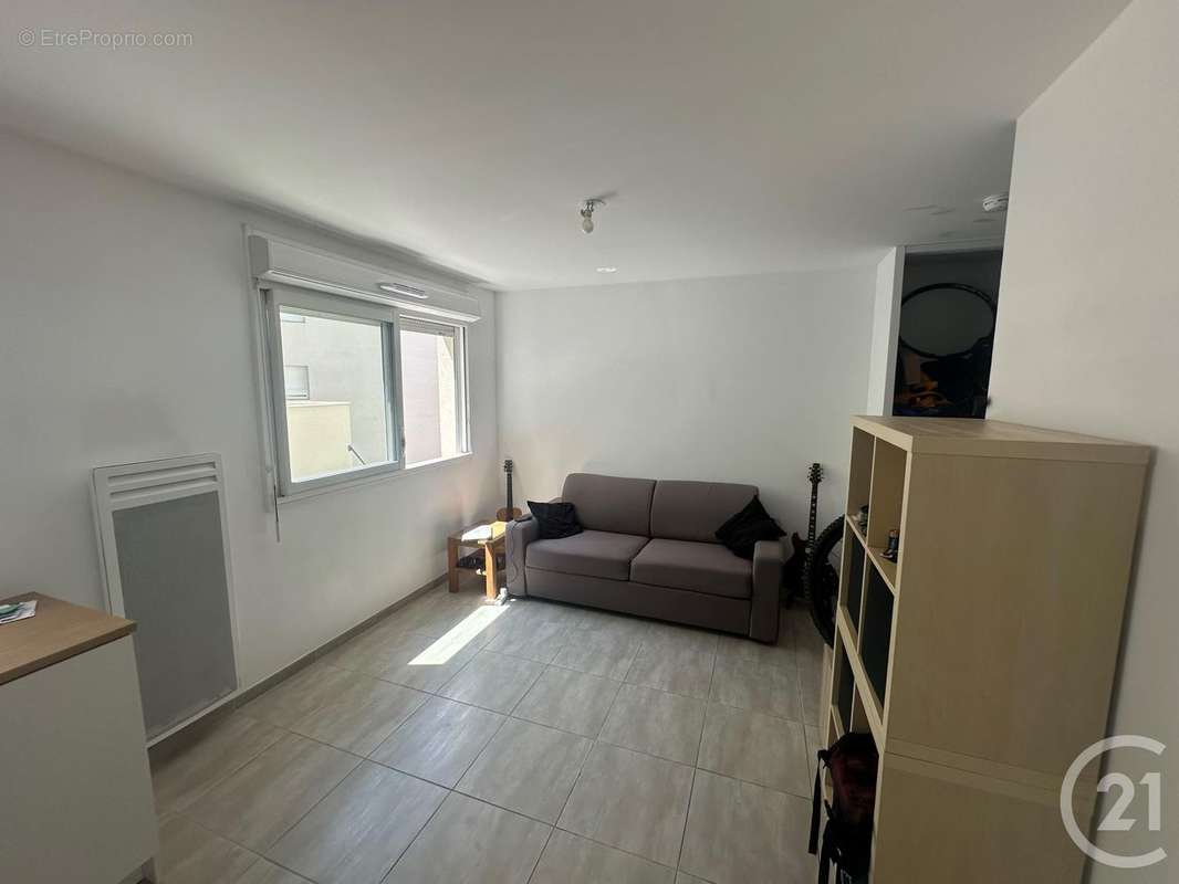 Appartement à MARSEILLE-4E