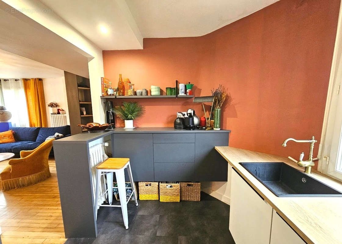 Appartement à NANTERRE