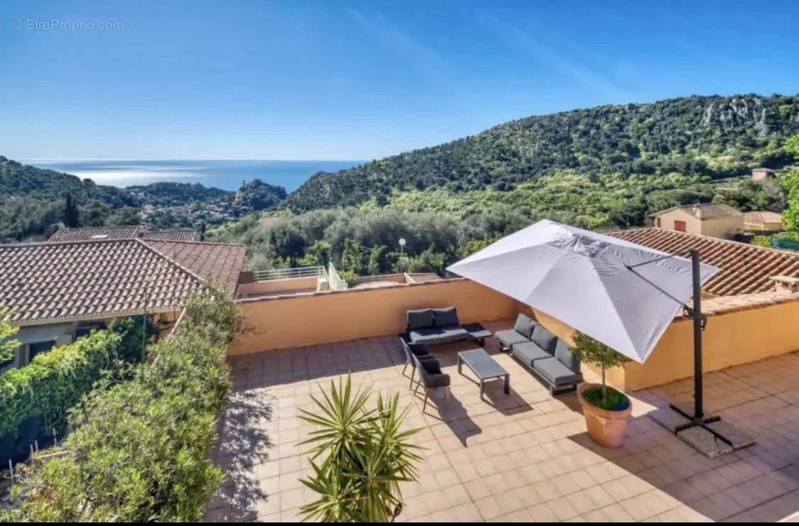 Appartement à EZE