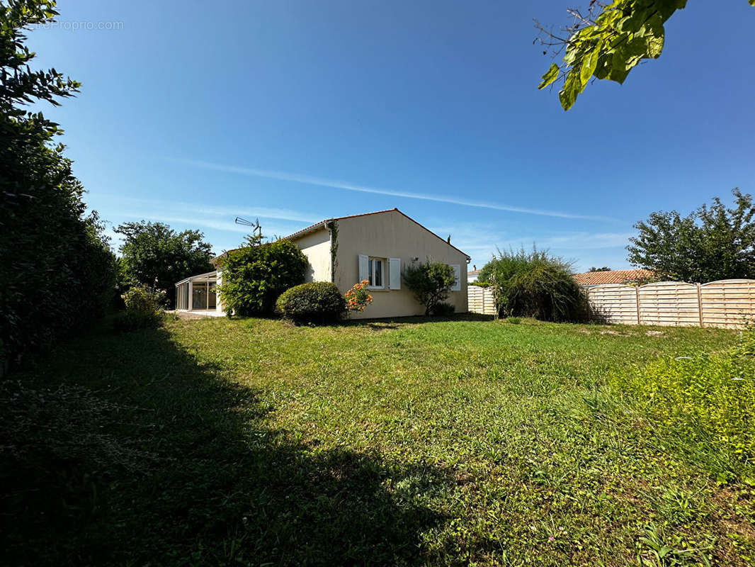 Maison à VAUX-SUR-MER