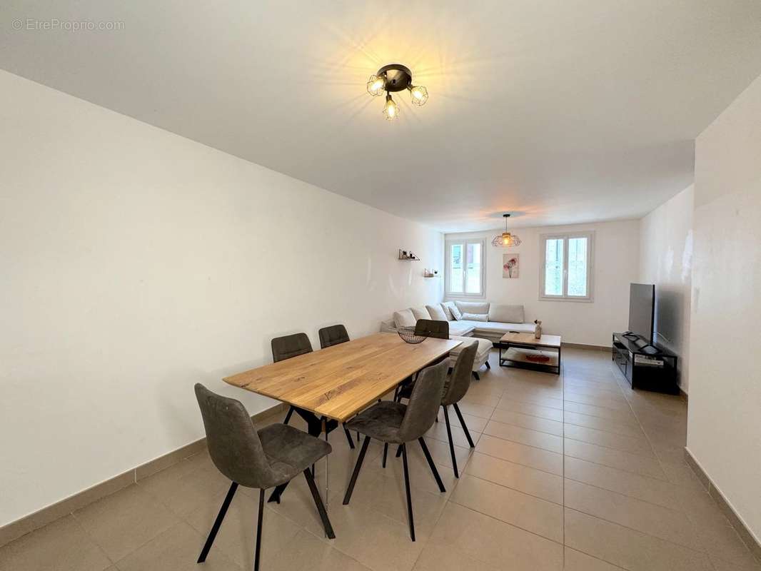 Appartement à EVIAN-LES-BAINS