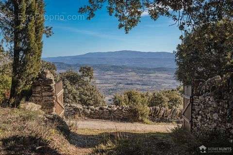 Maison à GORDES