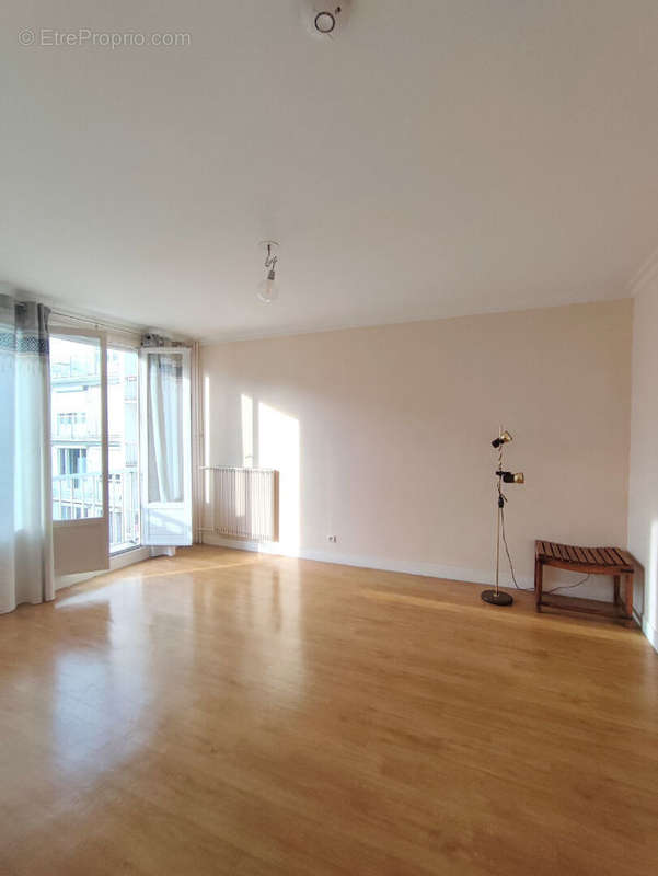 Appartement à ROSNY-SOUS-BOIS