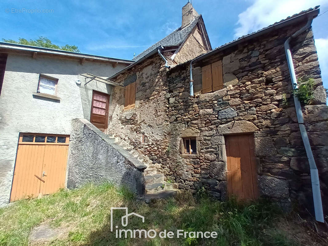 Maison à ALMONT-LES-JUNIES