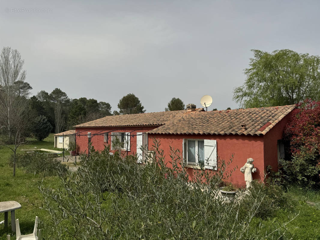 Maison à TOURVES