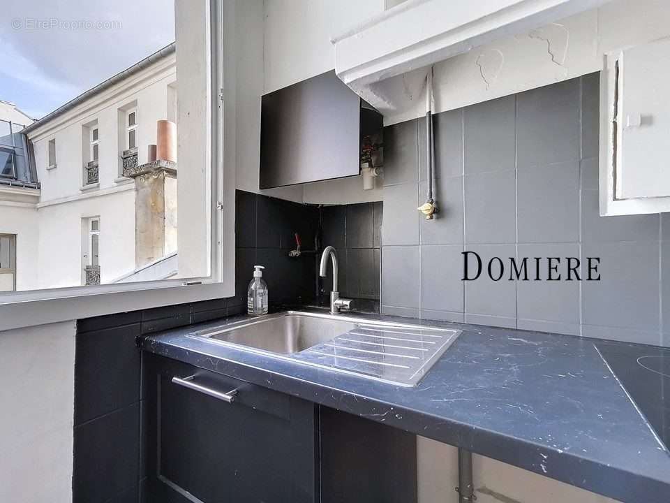 Appartement à PARIS-17E