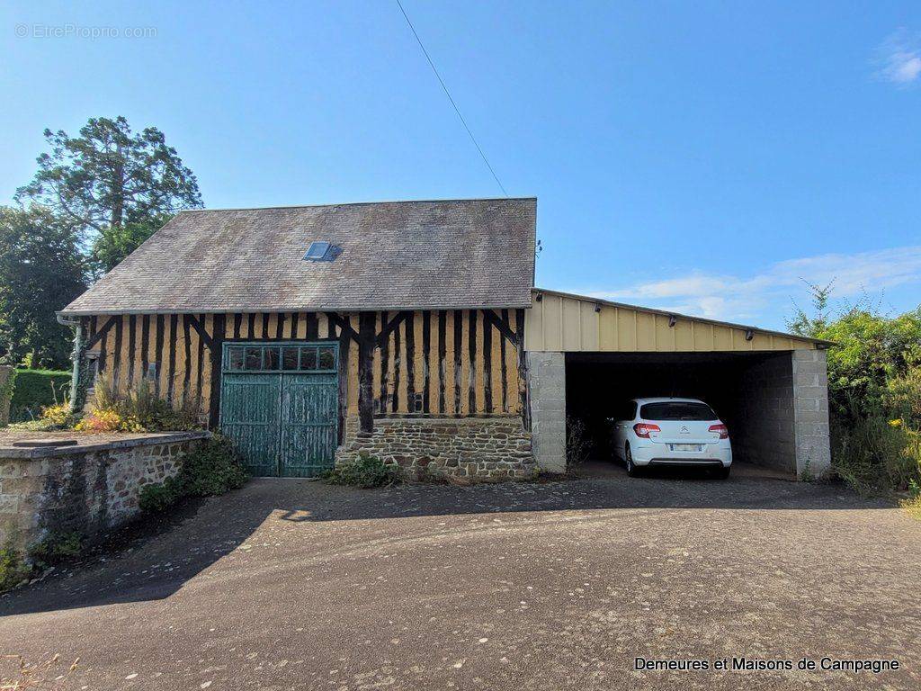 Maison à LE TEILLEUL