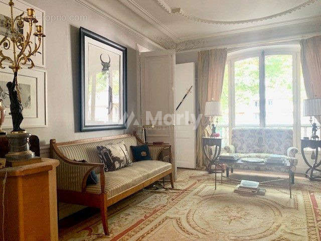 SALON - Appartement à NEUILLY-SUR-SEINE