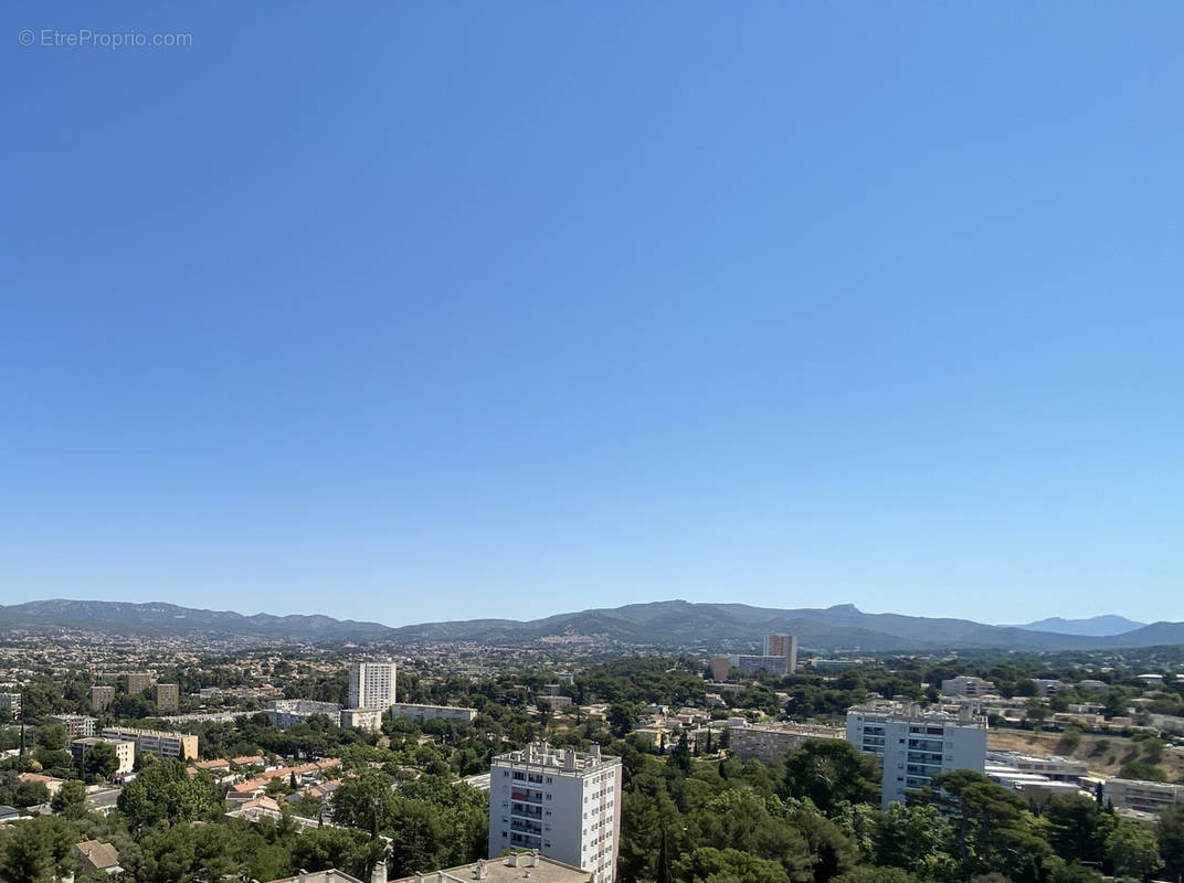 Appartement à MARSEILLE-12E