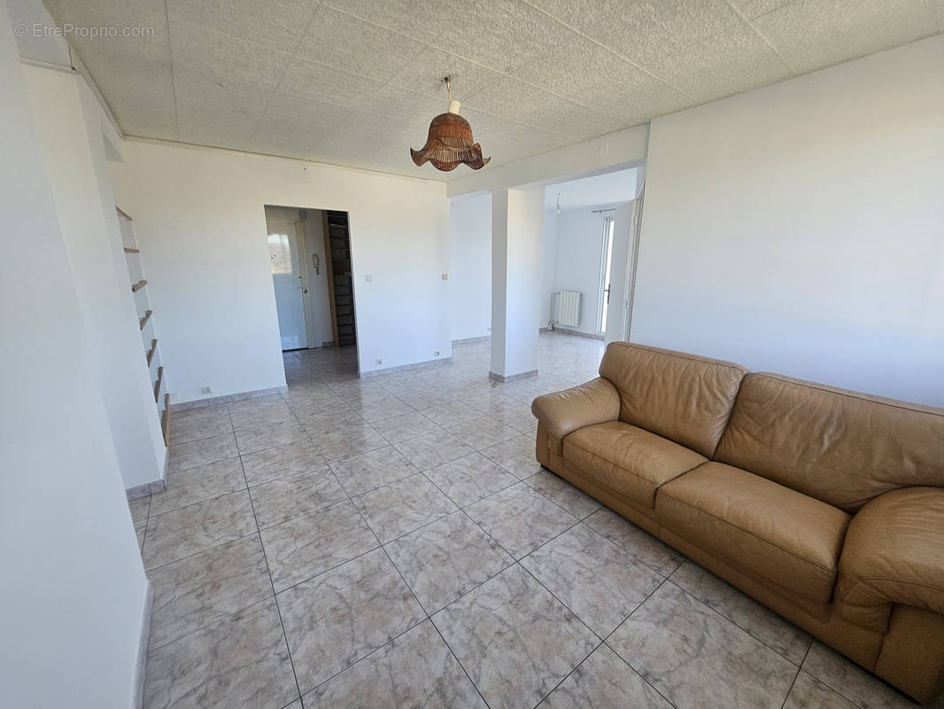 Appartement à MARSEILLE-12E