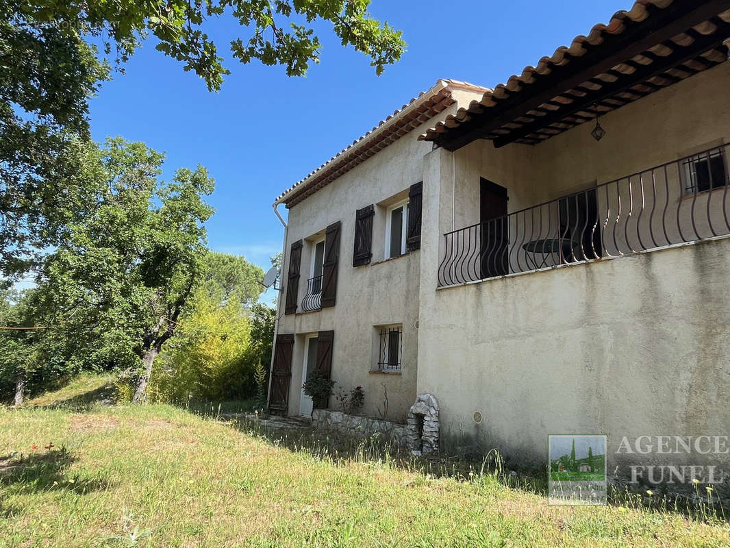 Maison à SAINT-VALLIER-DE-THIEY