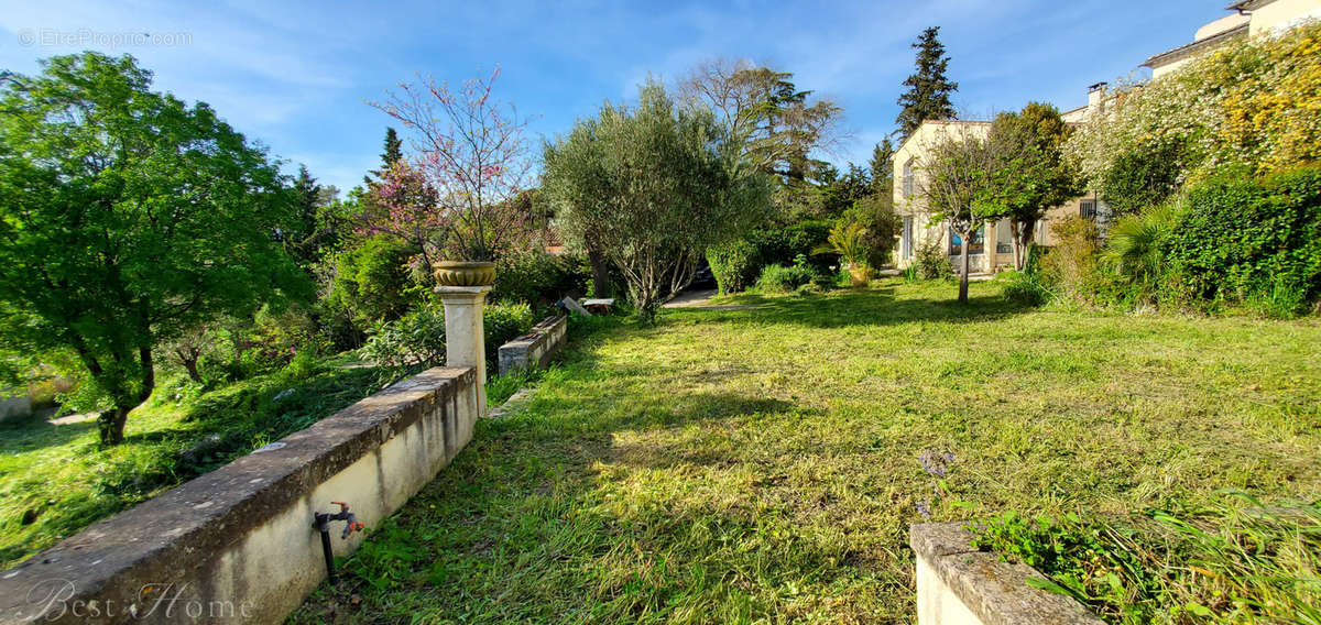 Maison à NIMES