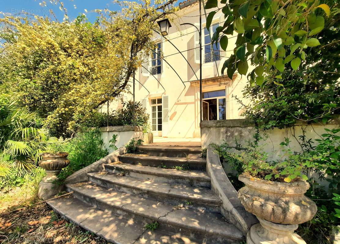 Maison à NIMES