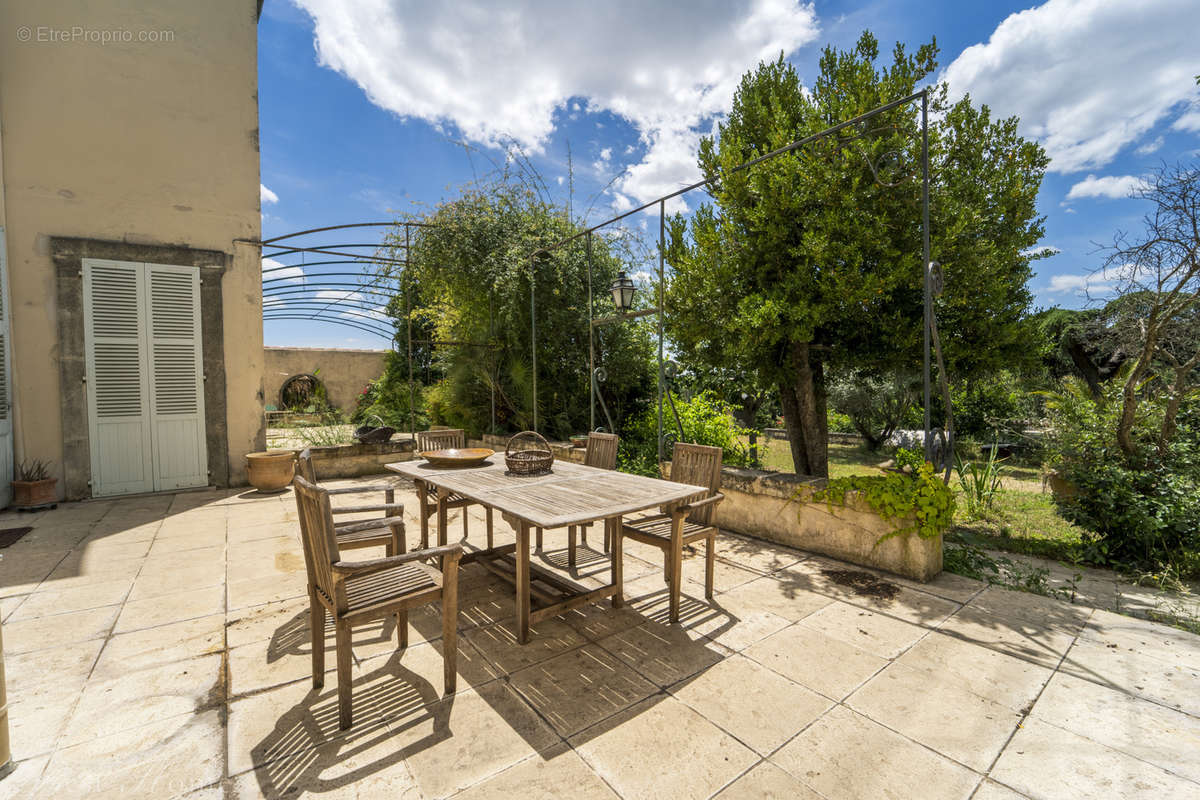 Maison à NIMES