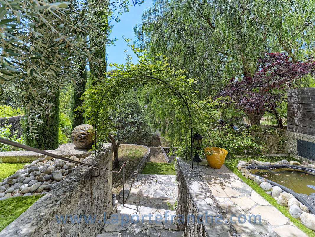 Maison à CAGNES-SUR-MER