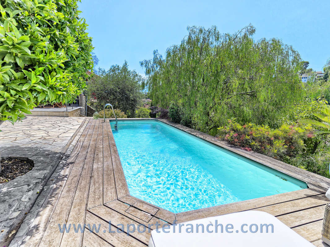 Maison à CAGNES-SUR-MER