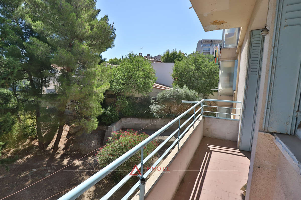 Appartement à MARSEILLE-4E