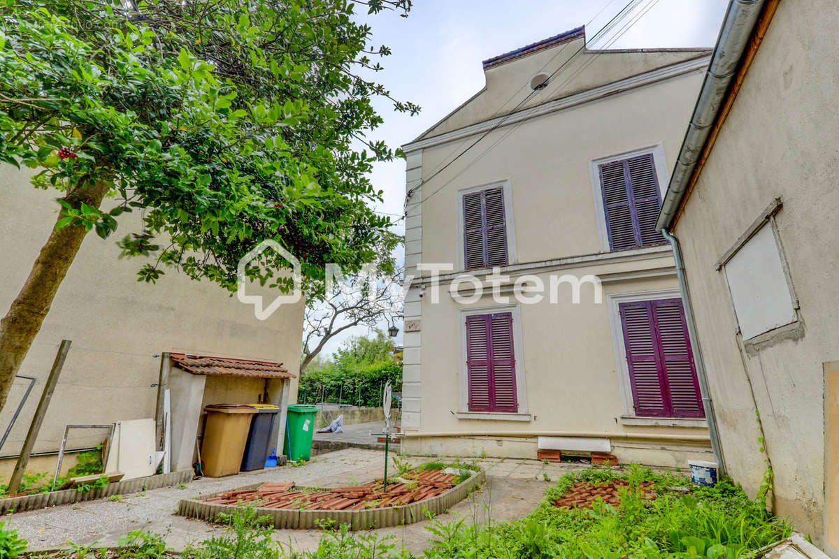 Maison à VITRY-SUR-SEINE