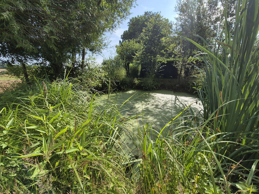 Maison à THIRON-GARDAIS