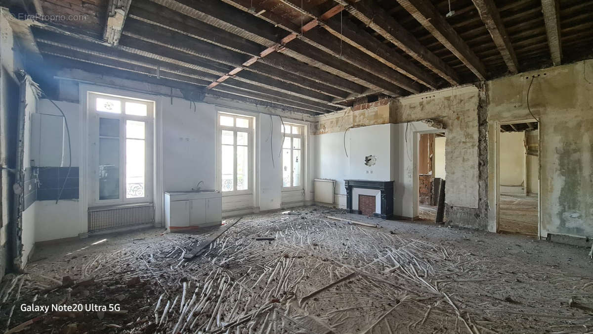 Appartement à SAINT-ETIENNE