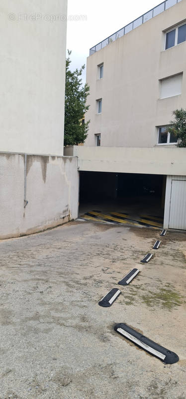 Parking à PERPIGNAN