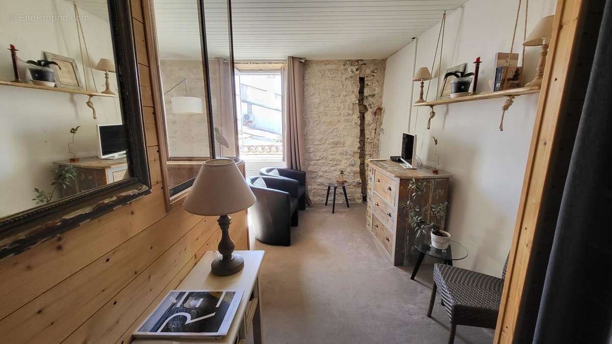 Appartement à LA FLOTTE