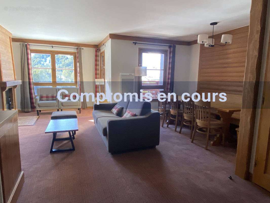 Appartement à LES CHAPELLES