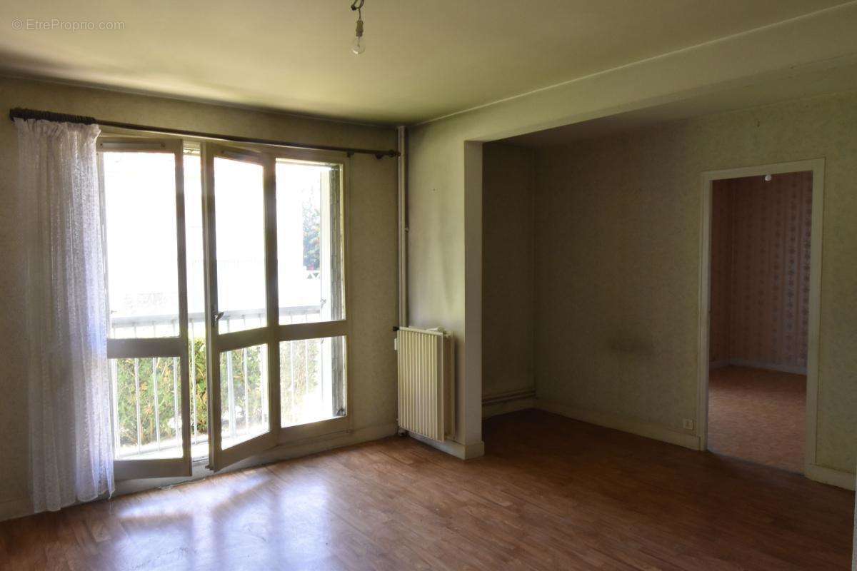 Appartement à COSNE-COURS-SUR-LOIRE