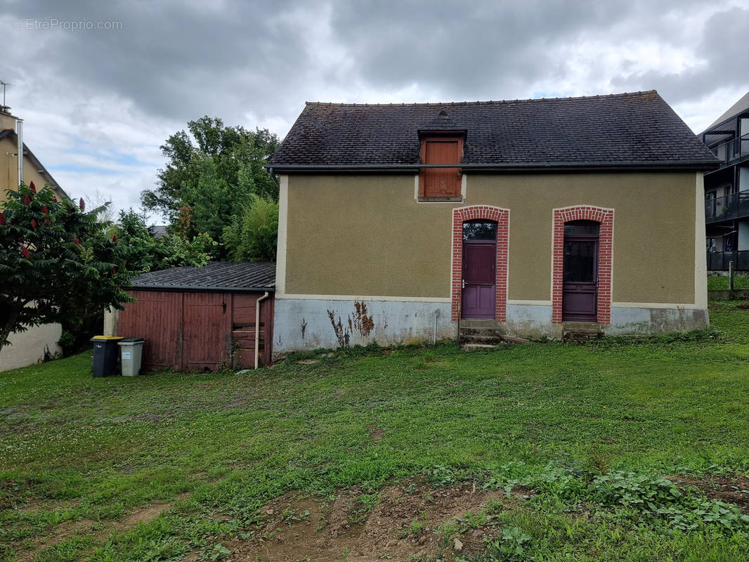 Maison à SAINT-ERBLON