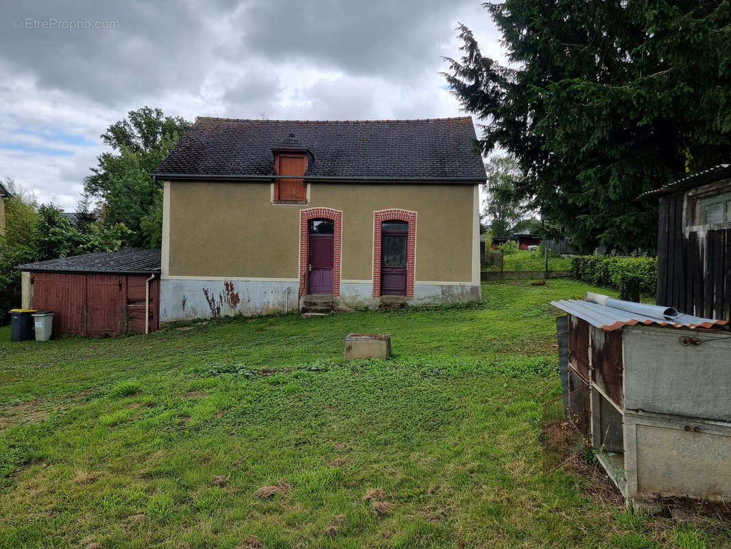 Maison à SAINT-ERBLON