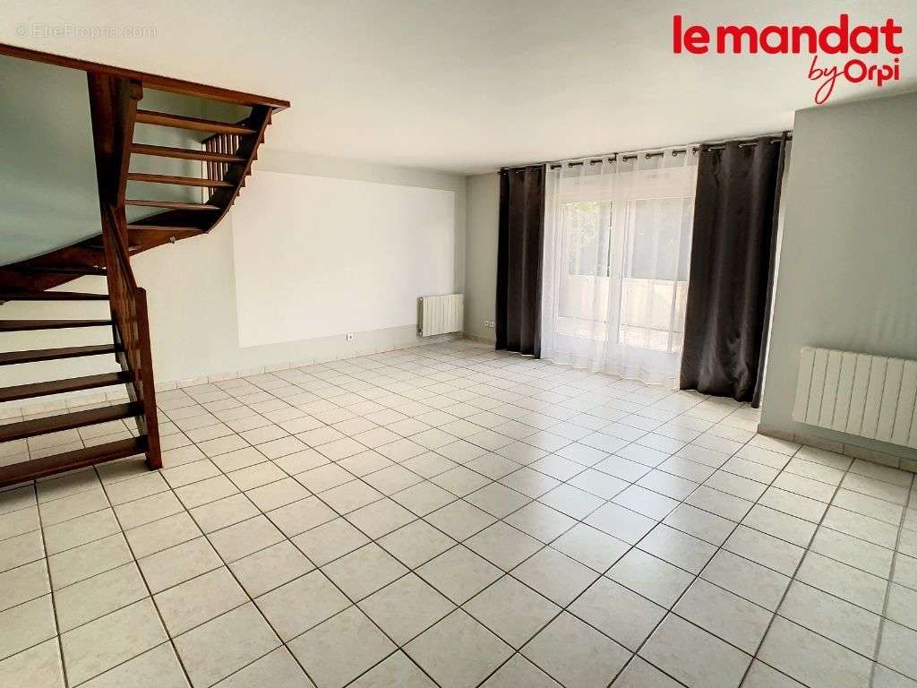 Appartement à MEULAN