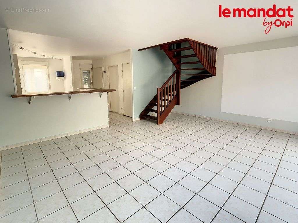 Appartement à MEULAN