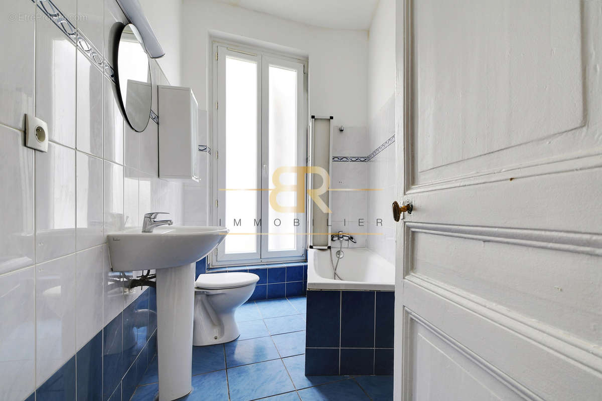 Appartement à PARIS-18E