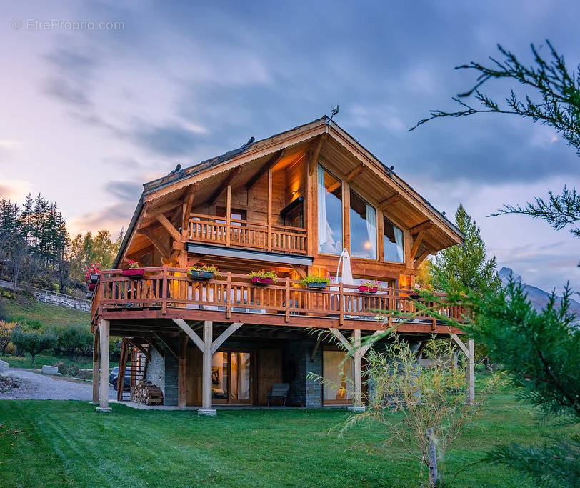 Maison à PUY-SAINT-VINCENT