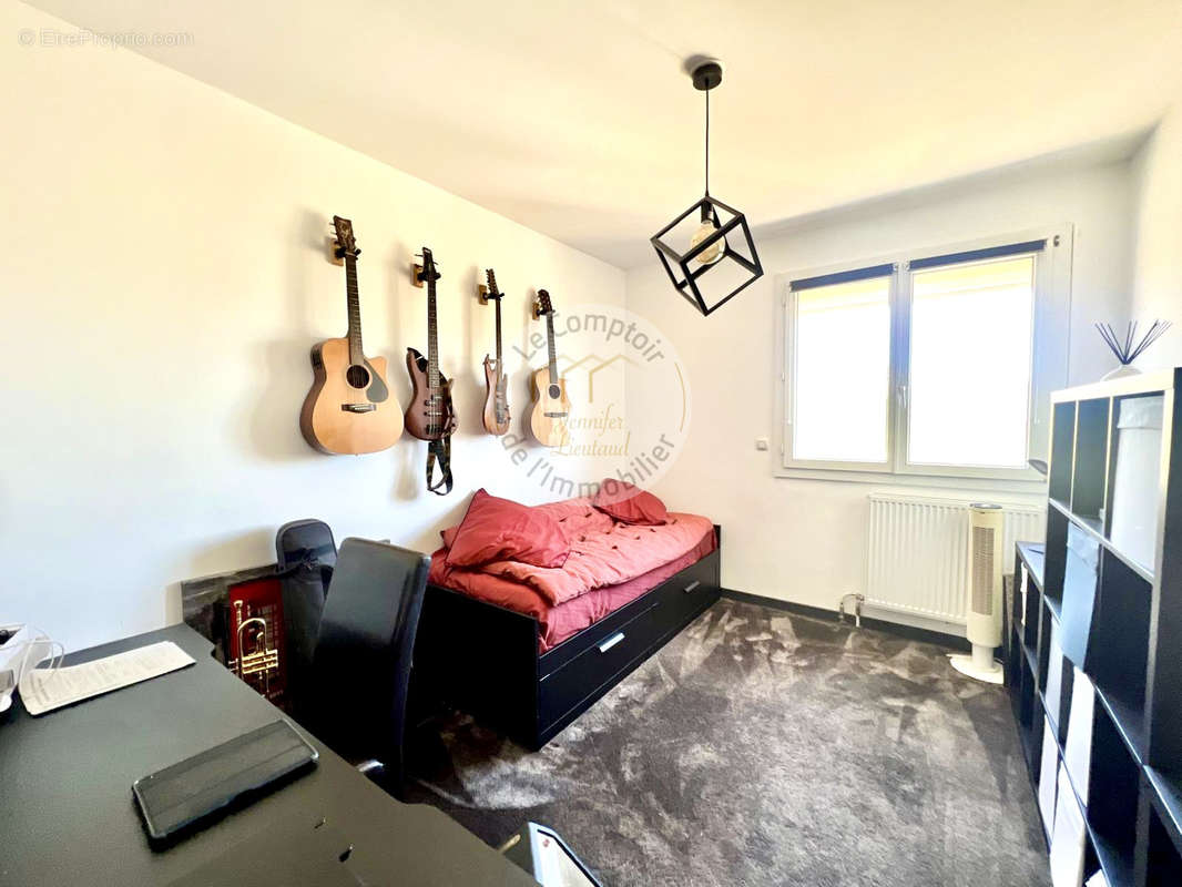 Appartement à MARSEILLE-9E