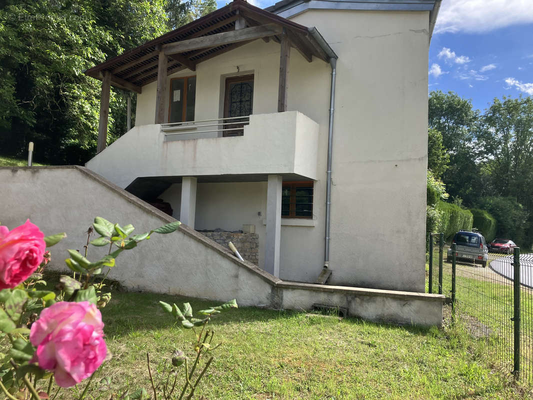 Maison à DOMPIERRE-SUR-NIEVRE