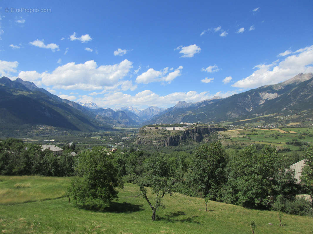 Terrain à RISOUL