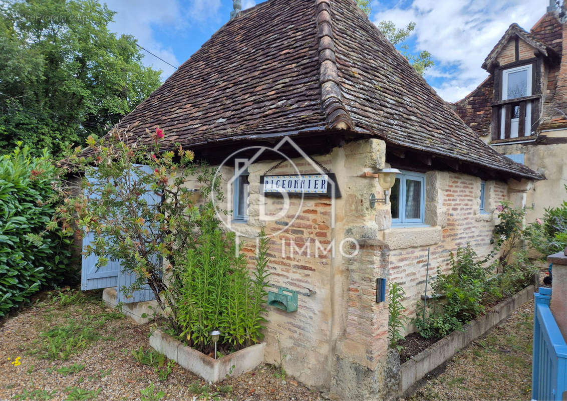 Maison à SAINT-LAURENT-DES-HOMMES