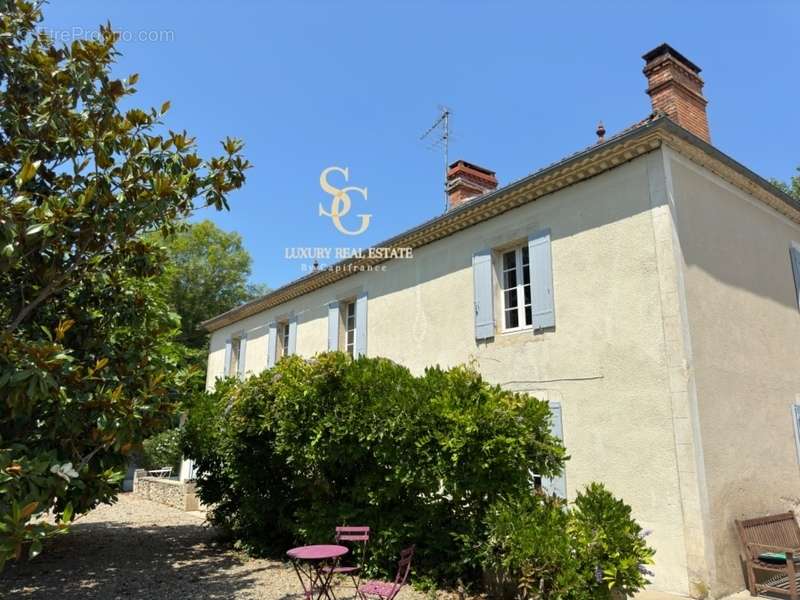 Maison à SAUVETERRE-DE-GUYENNE