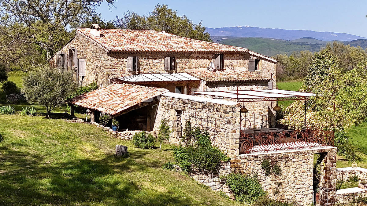 Maison à OPPEDETTE