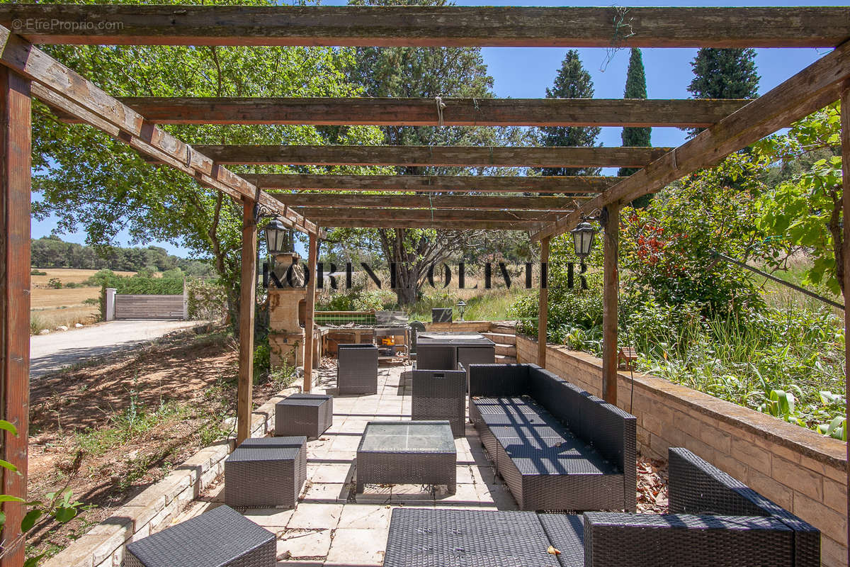 Appartement à ARLES