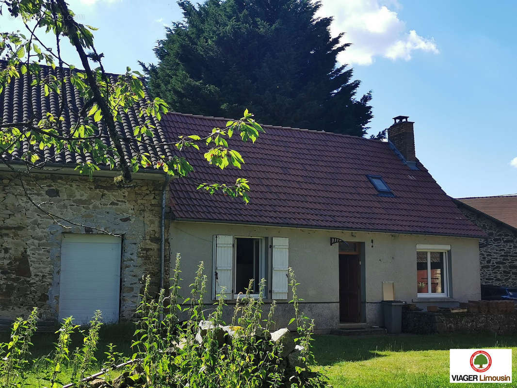 Maison à LADIGNAC-LE-LONG