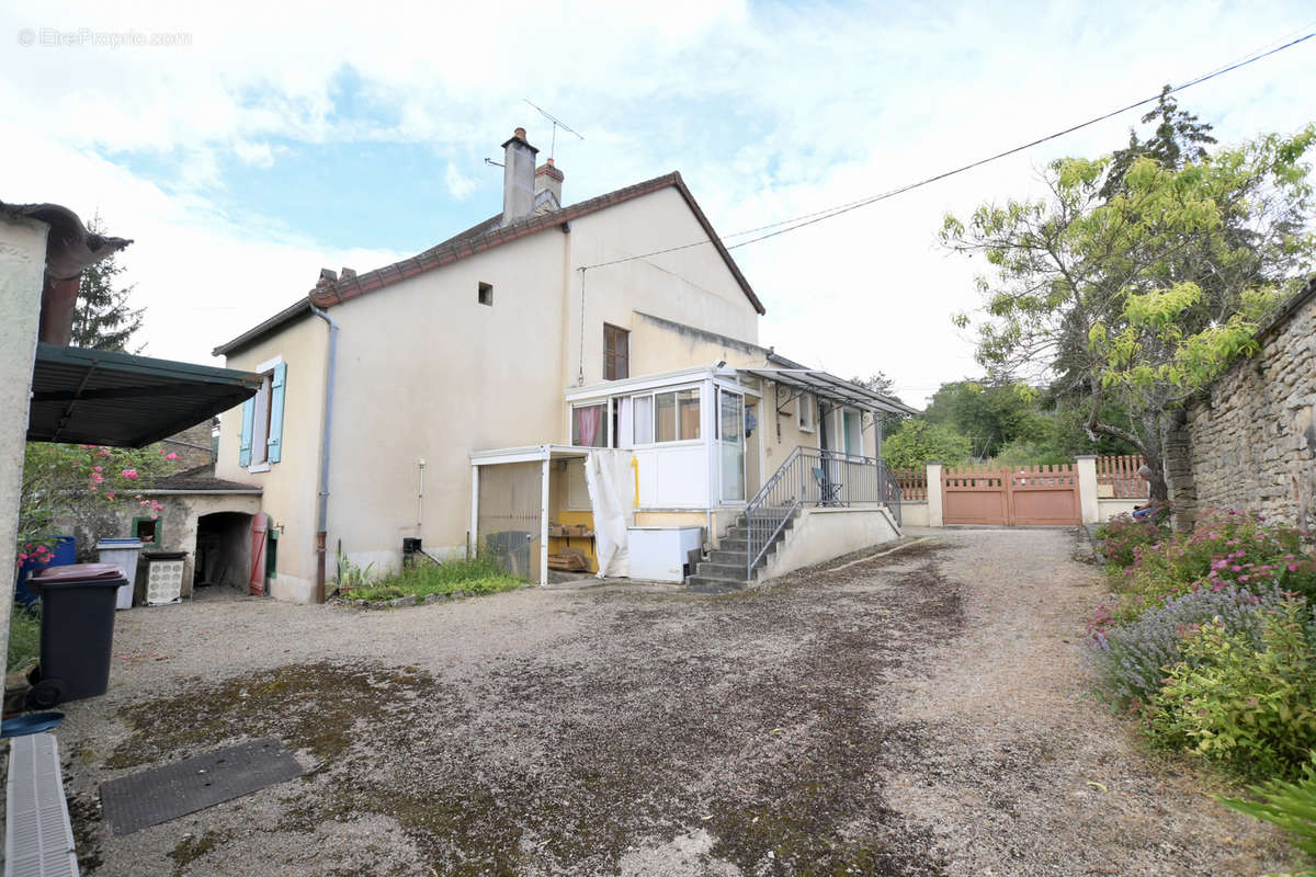 Maison à VEZELAY