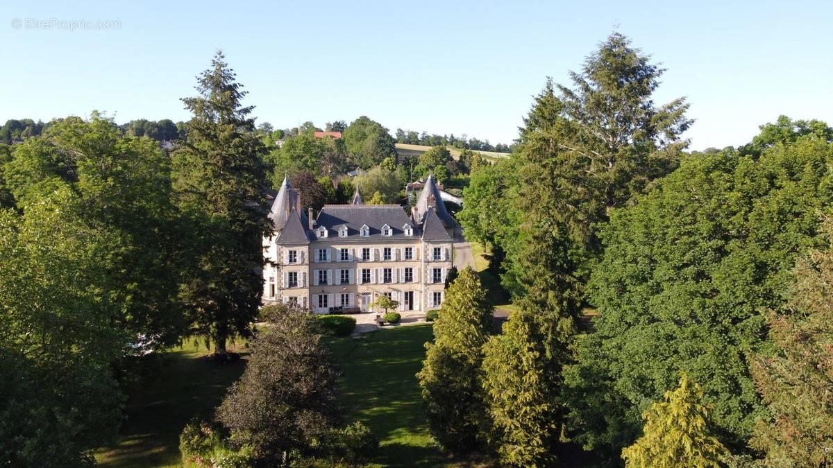 Autre à SAINT-HILAIRE-BONNEVAL