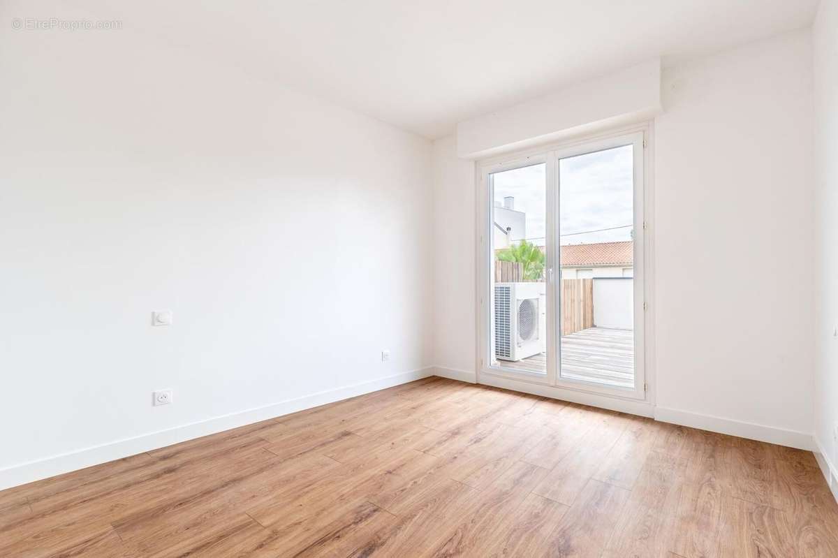 Photo 2 - Appartement à BORDEAUX