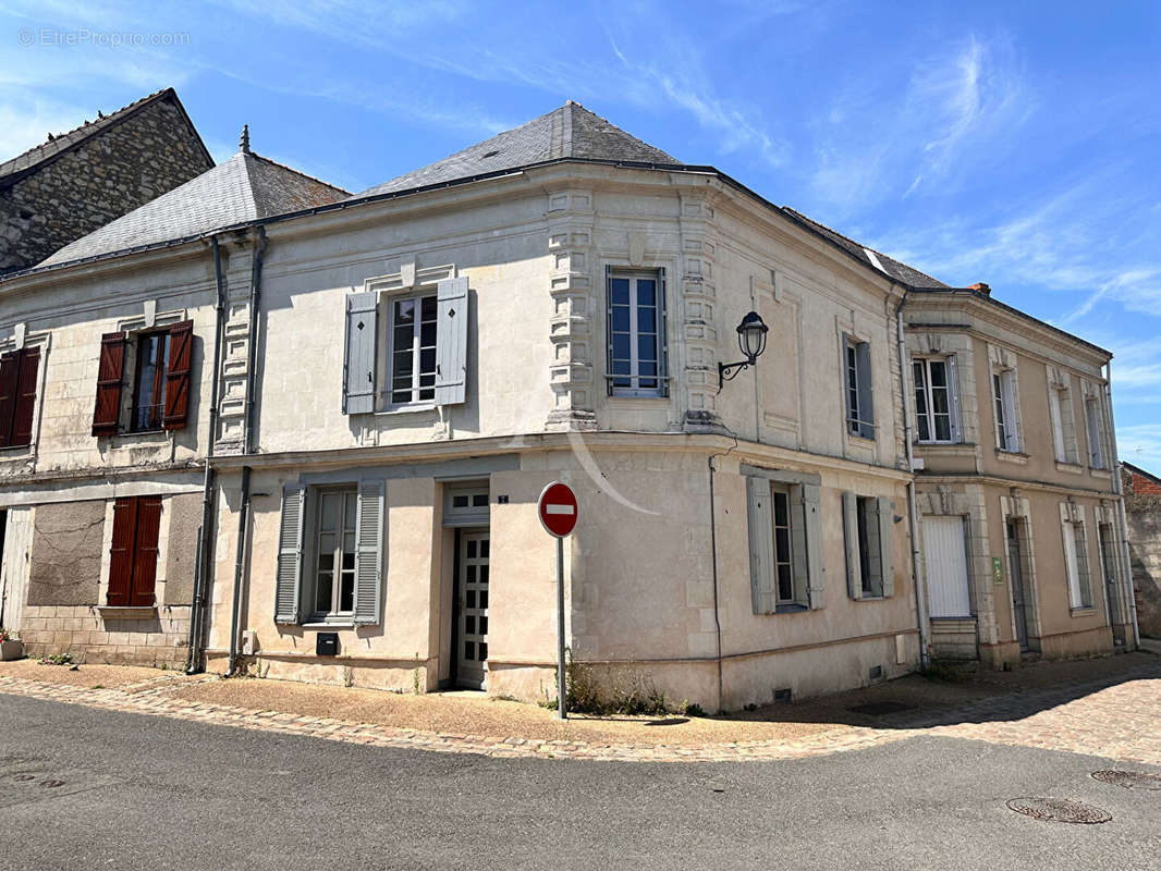 Maison à JARZE